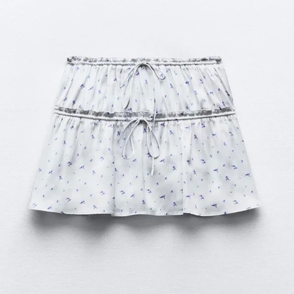 Zara White and Blue Floral Mini Skirt